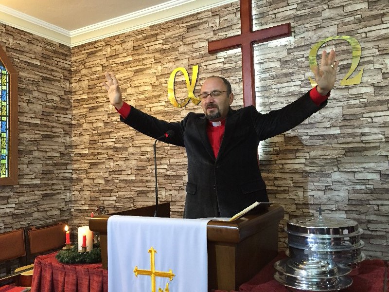 Agape Kilisesinden Pastr Orhan