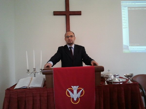 Agape Kilisesi Pastörü Orhan